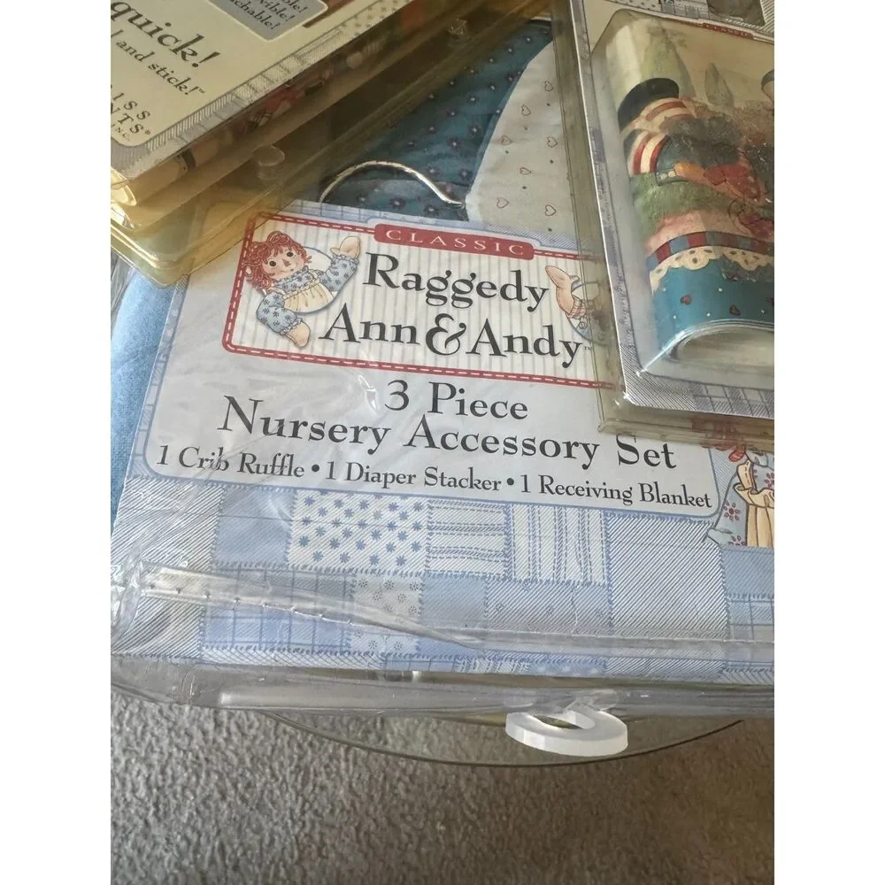 Classic Raggedy Ann & Andy 3-Piece Nursery Accessory Set/boarder/stickers VTG